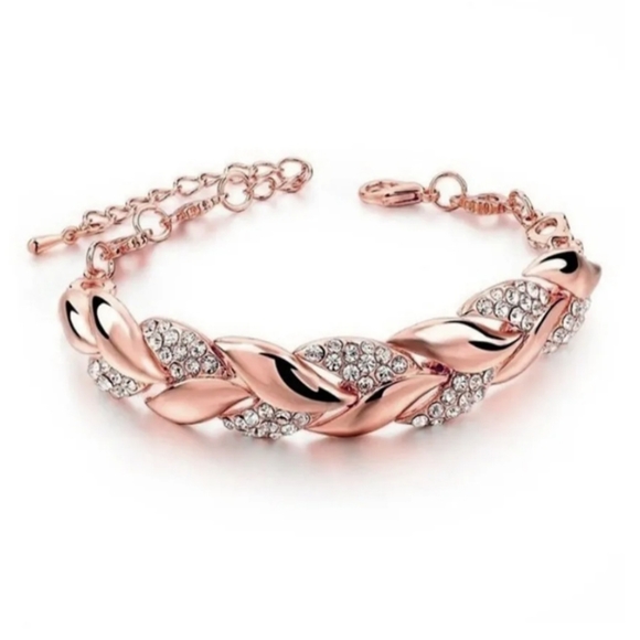 18kt Gold plated Retro Geometric Leaves, alloy inlay Artificial Diamond - Picture 6 of 8